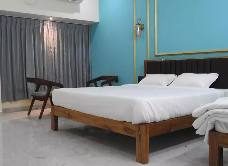 Hotelli Nueva Boarding And Lodging