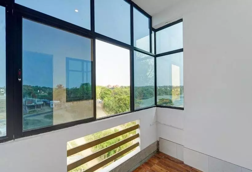 ホテル Oyo Sri Sakthi Residency