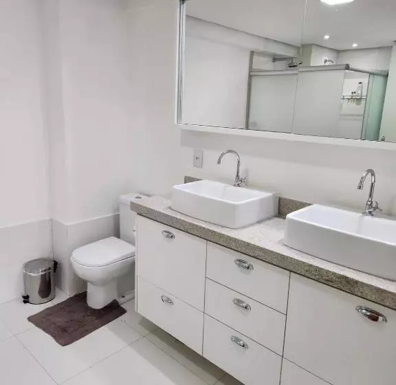 Inova Flat Luxo No Condominio Cosmopolitan