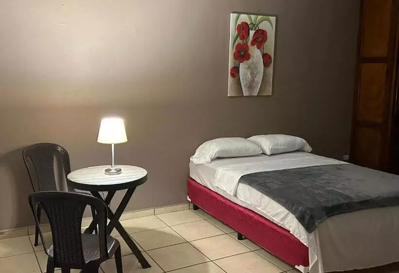 پانسیون Caco Historico Afrodita