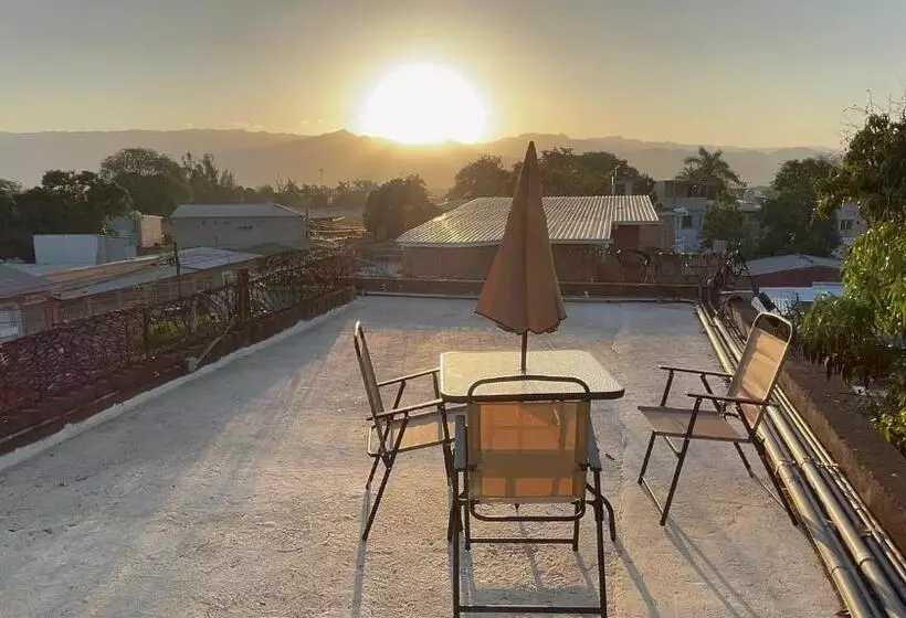 پانسیون Caco Historico Afrodita