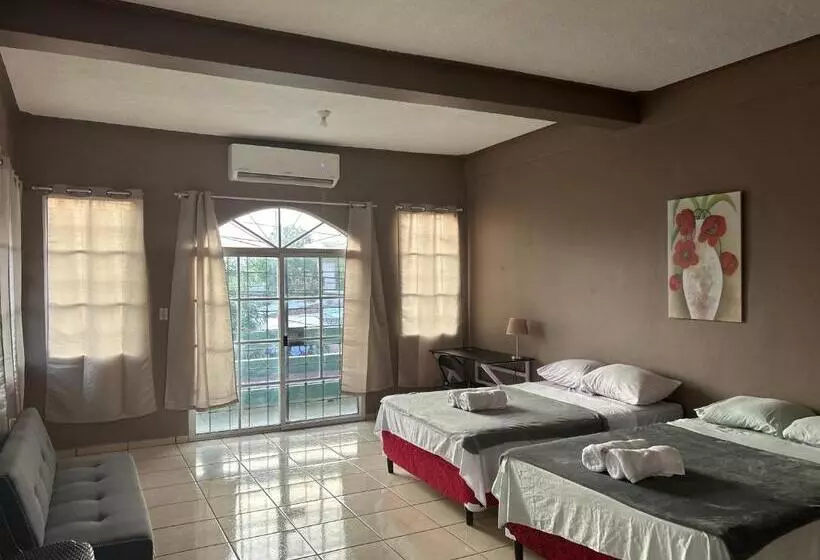 پانسیون Caco Historico Afrodita