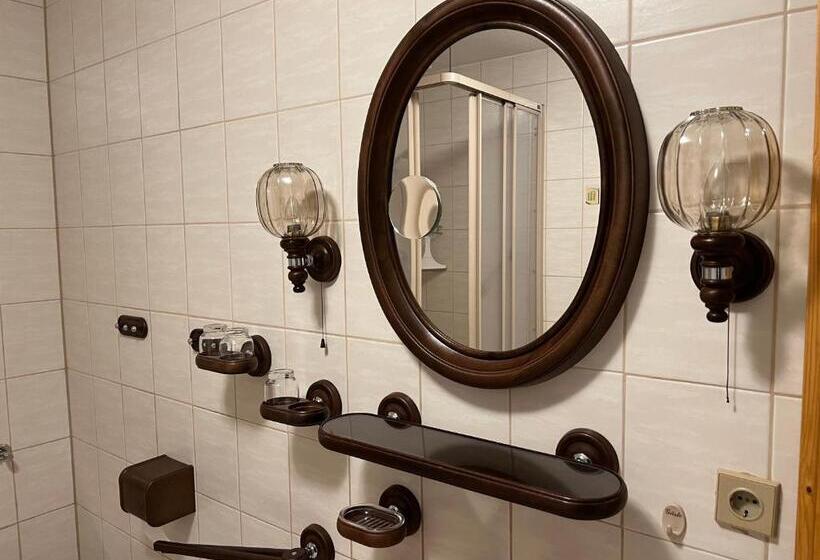 膳宿费 Gästehaus Erbst