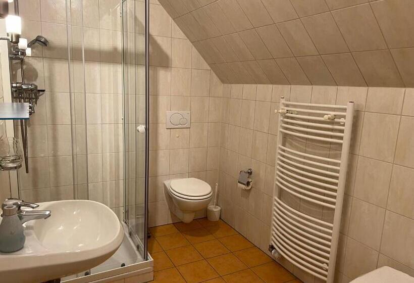 膳宿费 Gästehaus Erbst