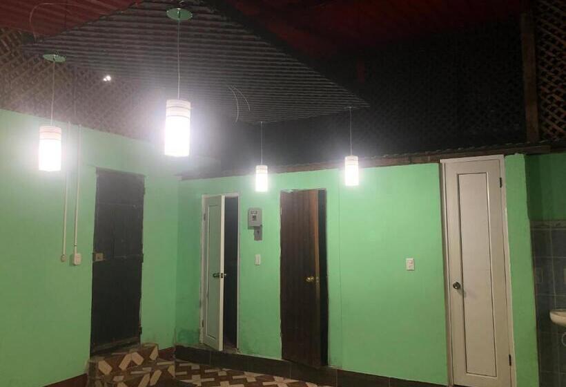 پانسیون Hostal Sanjuanerita