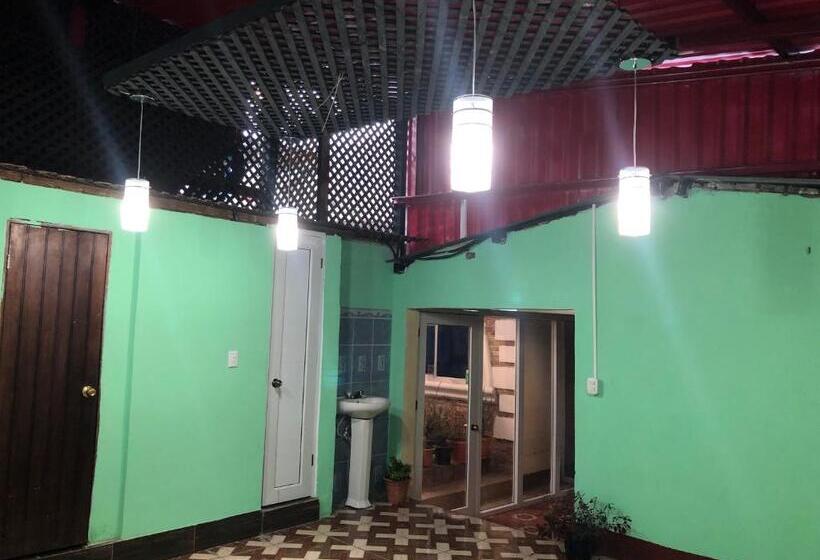 پانسیون Hostal Sanjuanerita