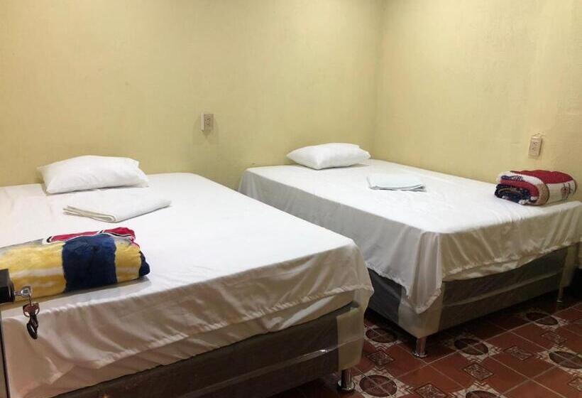 پانسیون Hostal Sanjuanerita