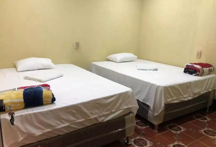 پانسیون Hostal Sanjuanerita