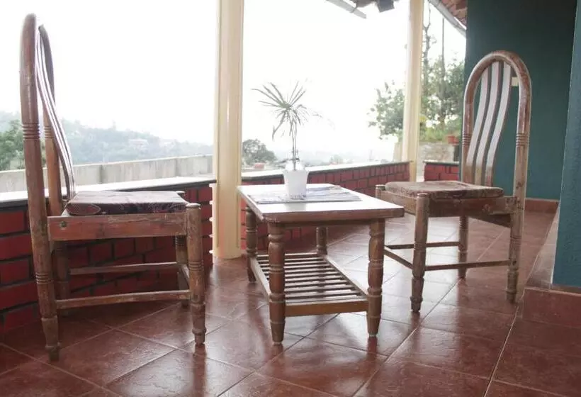 ペンション Madhuvana Guest House