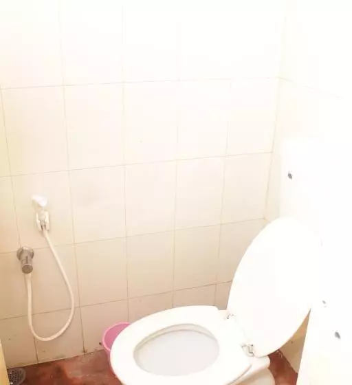 ペンション Madhuvana Guest House