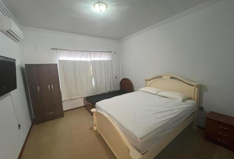 Pensiune Quarto No Centro Com 2 Camas E Hidromassagem