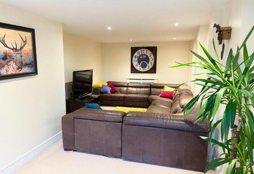 Пансион Riverview