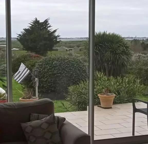 Aamiaismajoitus (B&B) Chambre Avec Vue Sur Les Marais Salants