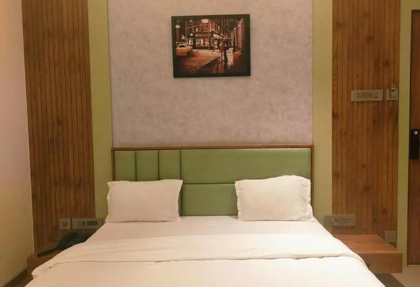 ホテル Amar Palace Ahmednagar