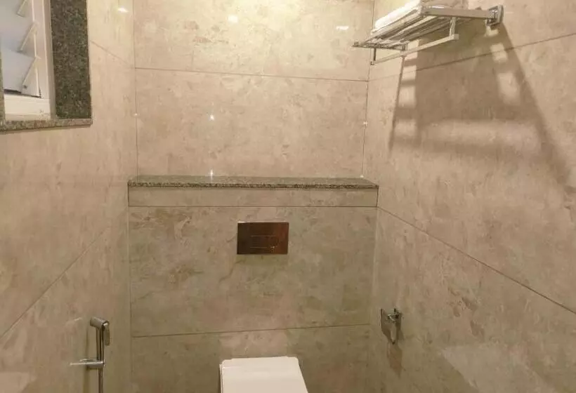 ホテル Amar Palace Ahmednagar
