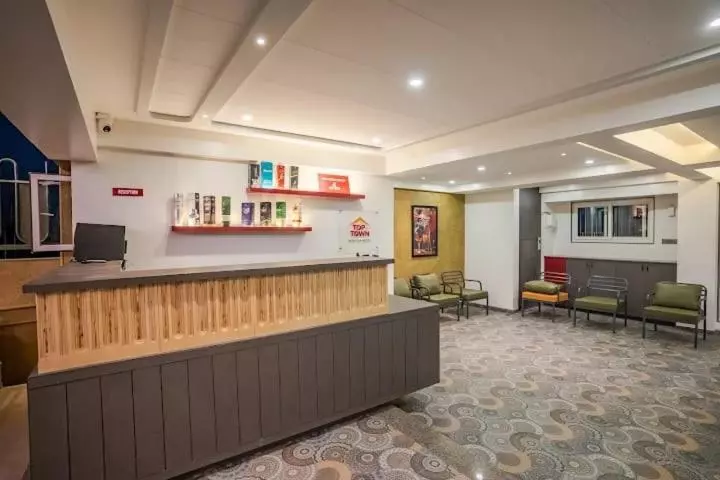 ホテル Amar Palace Ahmednagar