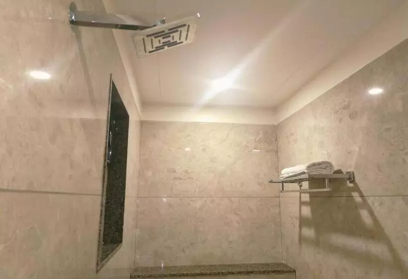ホテル Amar Palace Ahmednagar