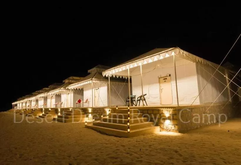 ホテル Desert Dream Royal Camp With Pool