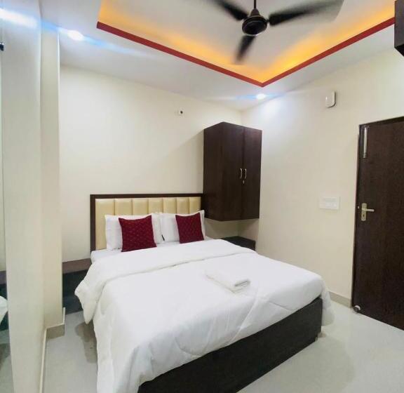 בית מלון כפרי Pru With Car Parking