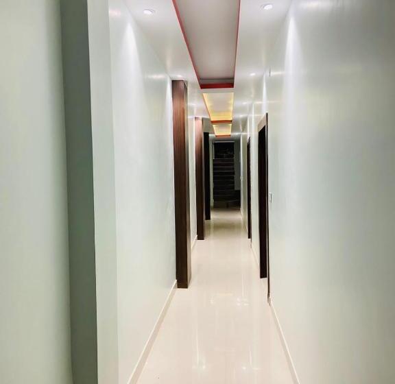 בית מלון כפרי Pru With Car Parking