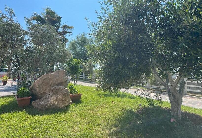 فندق Real Resort Albania