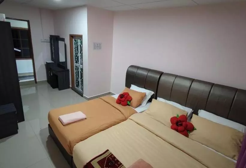 هتل Santai Desa Chalet Musleem 0nly