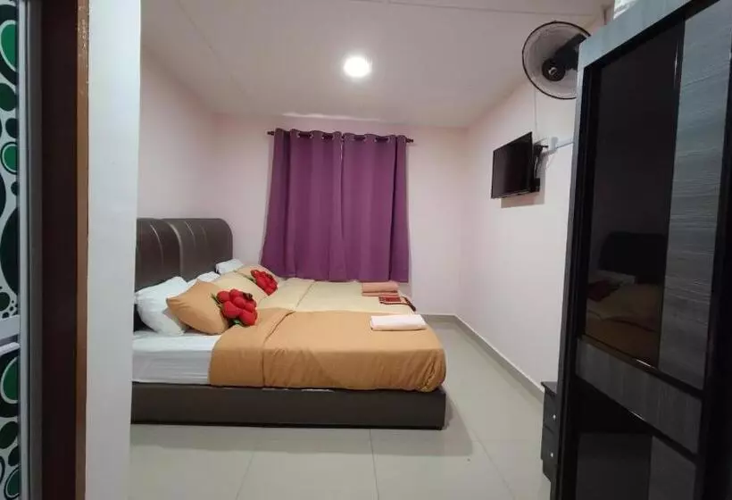 هتل Santai Desa Chalet Musleem 0nly