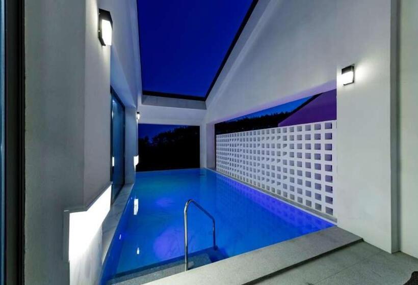 Отель S.gvilla&