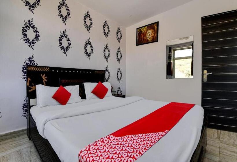 Oyo Hotel Shanti Villa