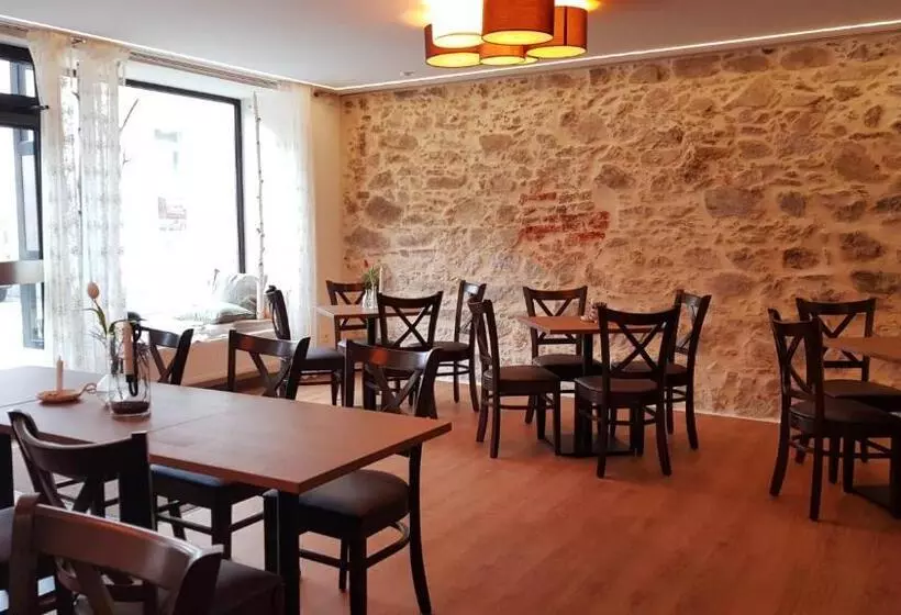 Majatalo Anna Gästehaus Zimmer