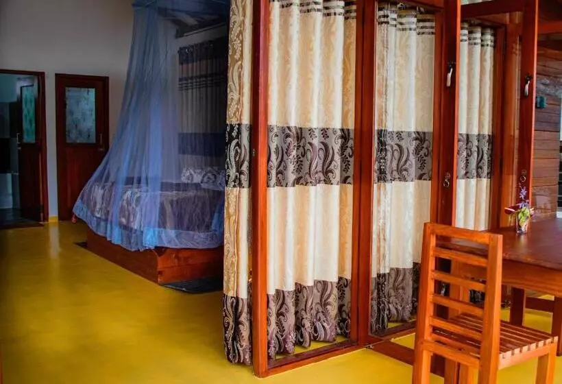 ペンション Nine Arch Wood Cabin