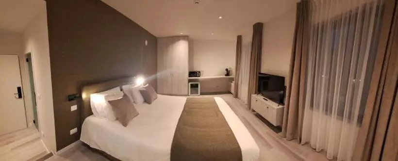 Aamiaismajoitus (B&B) Den Ommegang