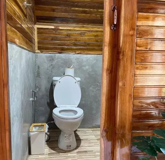 ホテル บ้านไทยไออุ่น @ทุ่งขนอนหลวง