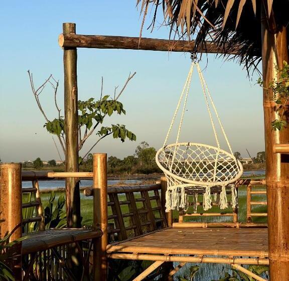 فندق บ้านไทยไออุ่น @ทุ่งขนอนหลวง