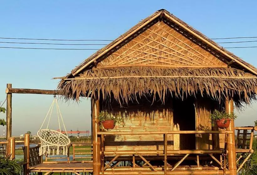 ホテル บ้านไทยไออุ่น @ทุ่งขนอนหลวง