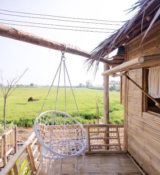 فندق บ้านไทยไออุ่น @ทุ่งขนอนหลวง