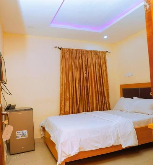 هتل Calbert Lodge