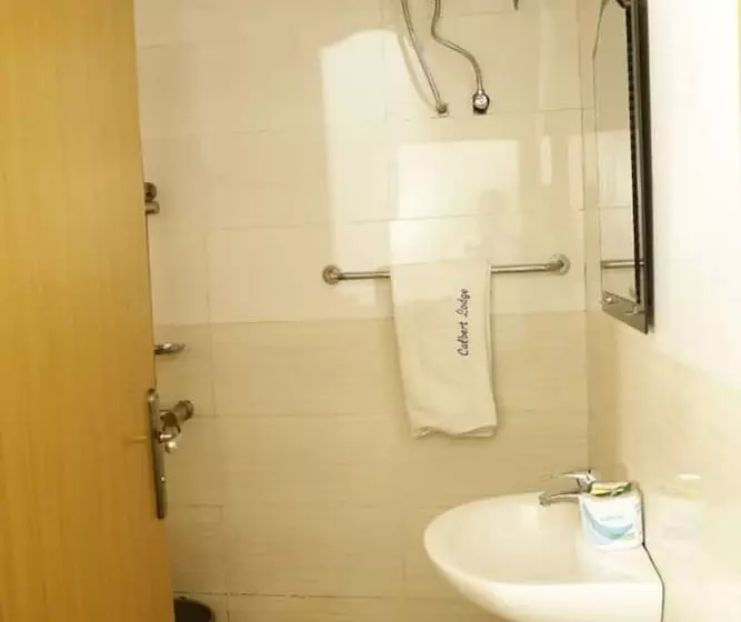 هتل Calbert Lodge