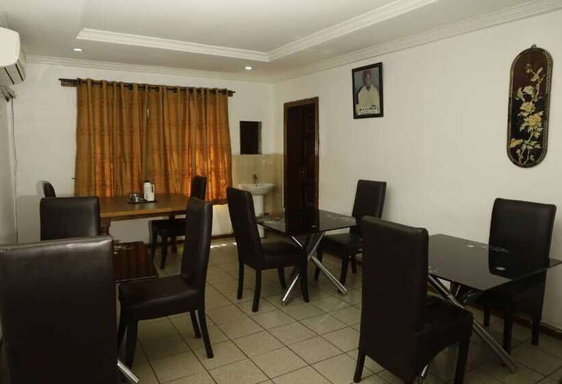 هتل Calbert Lodge