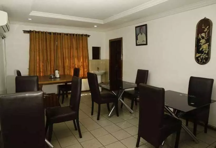 هتل Calbert Lodge