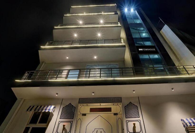 فندق Oyo The Swarnim