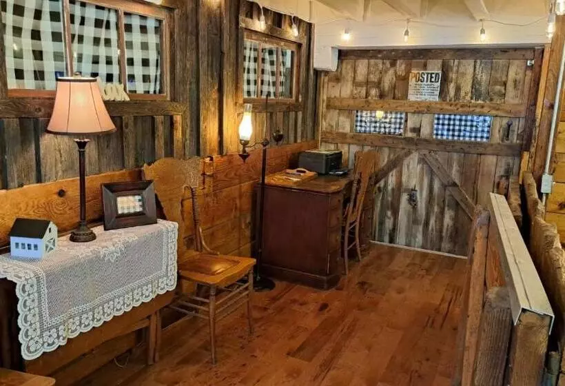 ホテル The Stable At Windmill Ridge Farm