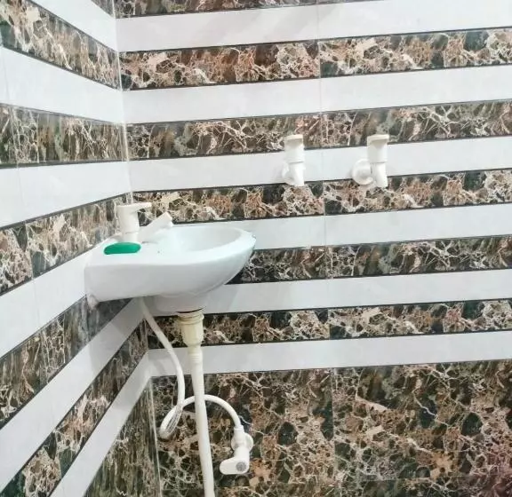 Majatalo Kanha Paying Guest House 82798ashu58346