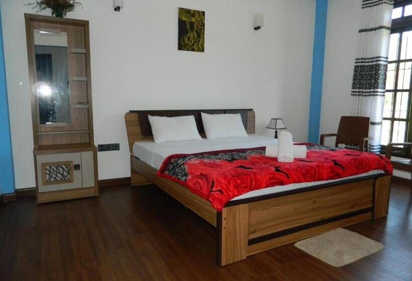 پانسیون Last Chance Holiday Resort