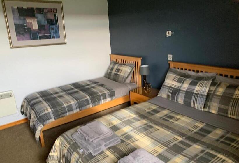 بنسيون Polrudden