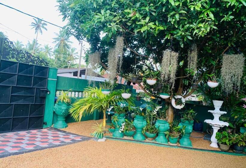 Пансион Shehan Villa