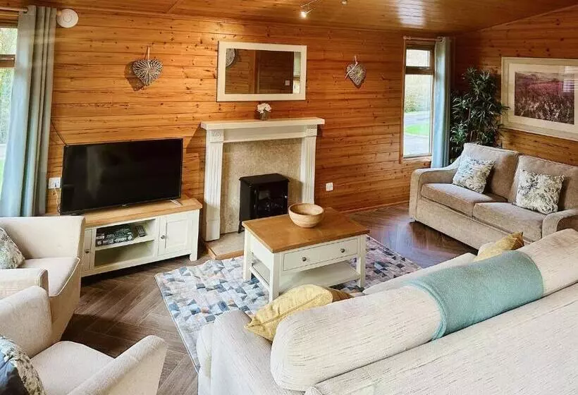 リゾートホテル Pant Wilkin Lodges And Equestrian Centre