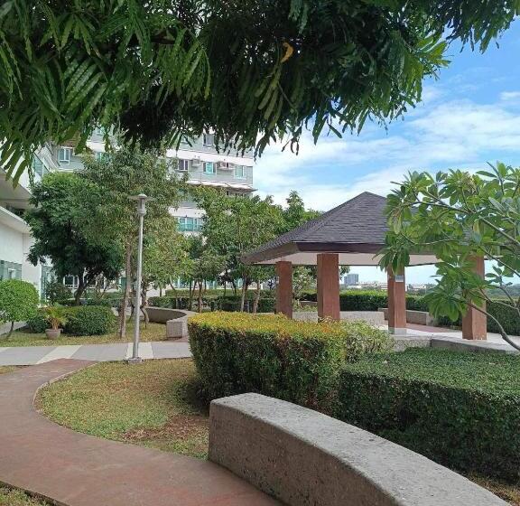 Avery Condo Suite At The Beacon Makati