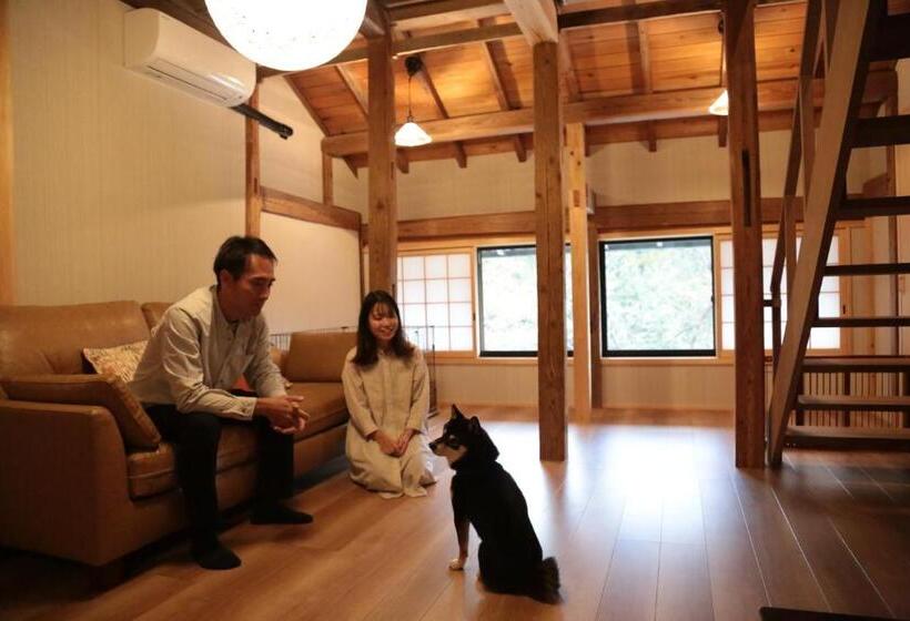 Bed and Breakfast うだ薬湯の宿やたきや