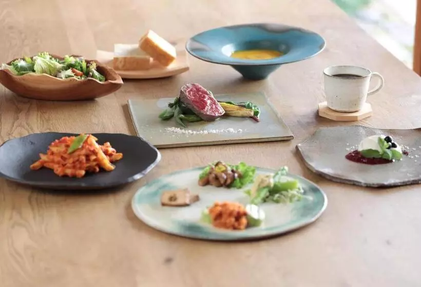 Aamiaismajoitus (B&B) うだ薬湯の宿やたきや